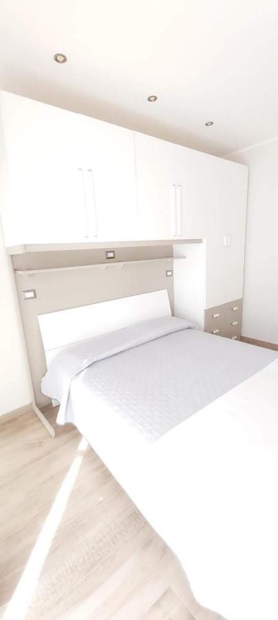 Le Scalette Bed and Breakfast La Maddalena  Exterior foto