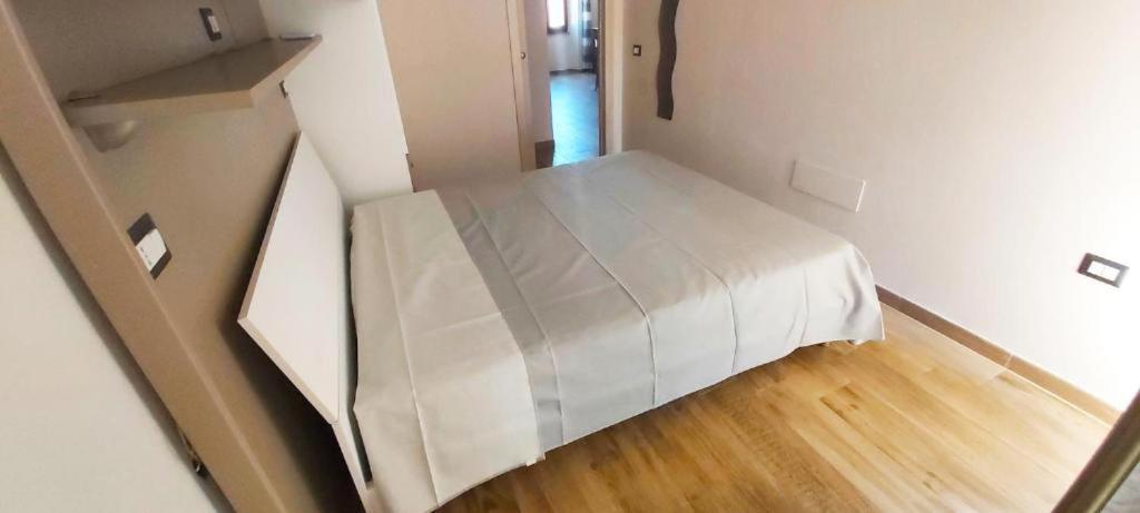 Le Scalette Bed and Breakfast La Maddalena  Exterior foto