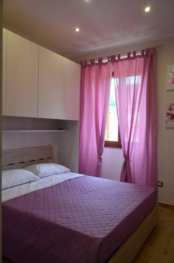 Le Scalette Bed and Breakfast La Maddalena  Exterior foto